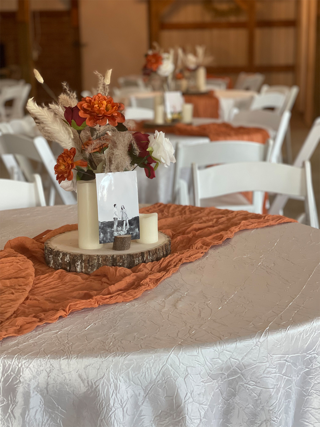 Queen Events Wedding Decor Tables and Chairs_0003_IMG_7690