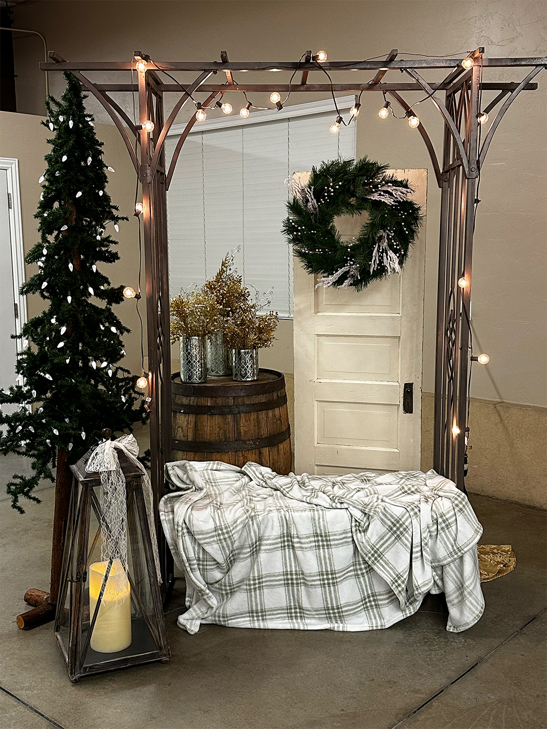 Queen Events Wedding Decor Tables and Chairs_0007_IMG_5254