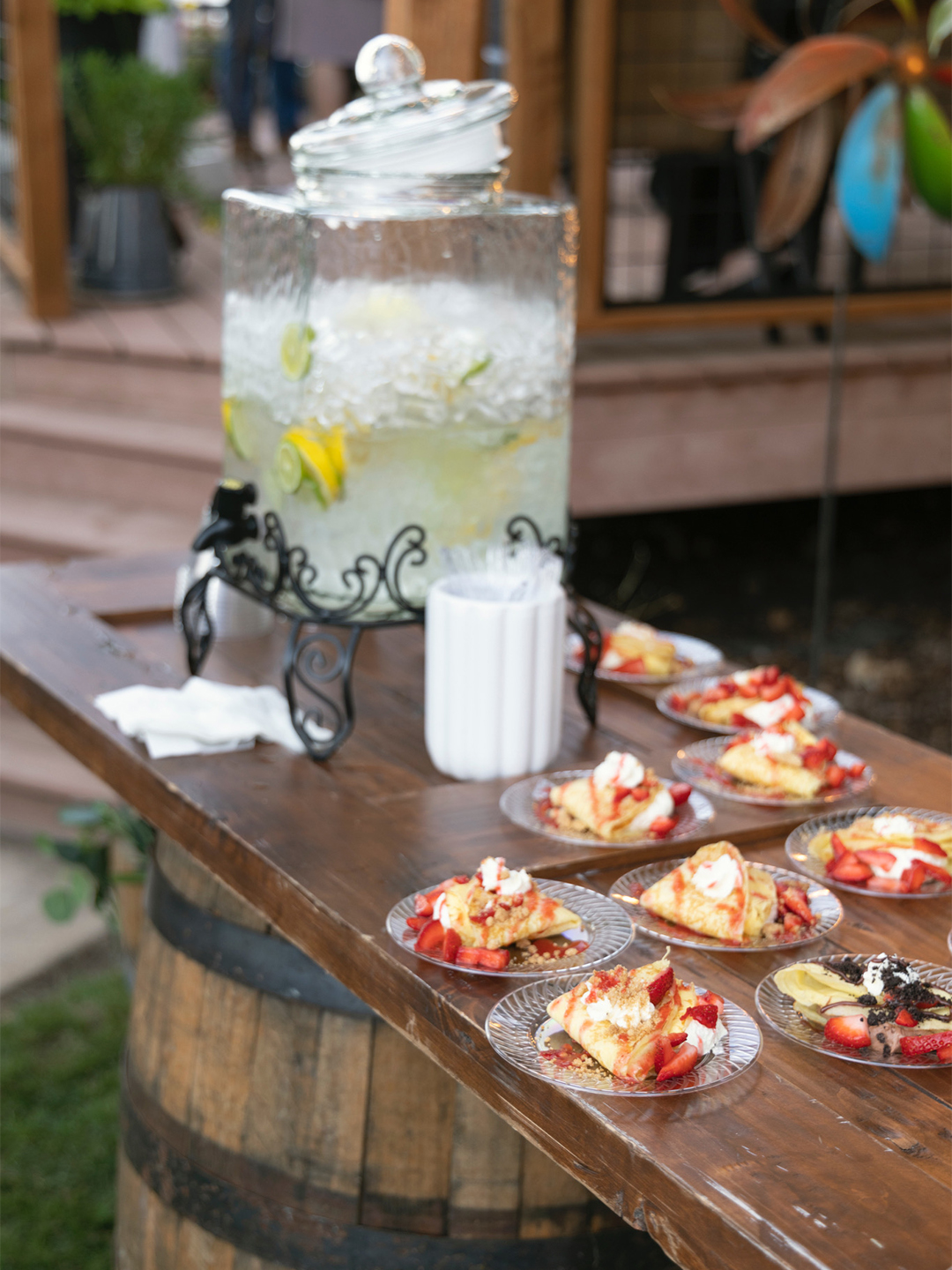 Queen Events Wedding Decor Tables and Chairs_0019_image1
