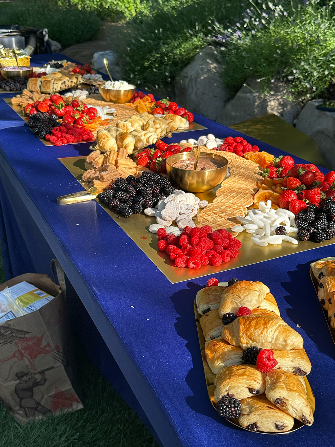 Queen Events Wedding Decor Tables and Chairs_0029_C54831F1-23E0-40EC-AD8B-48EC3094F43B