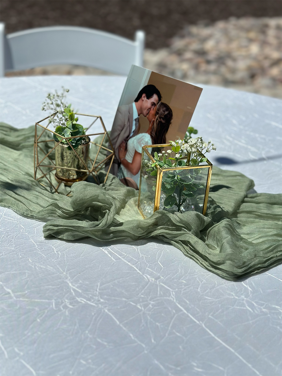 Queen Events Wedding Decor Tables and Chairs_0033_439D2540-5A2C-454D-A1AD-D40C3ECCBC1D